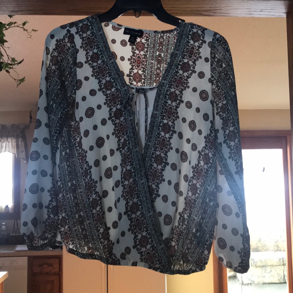 Long sleeve flowy top